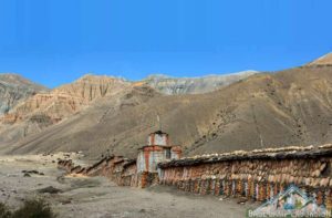 Longest Mani Wall of Mustang photo